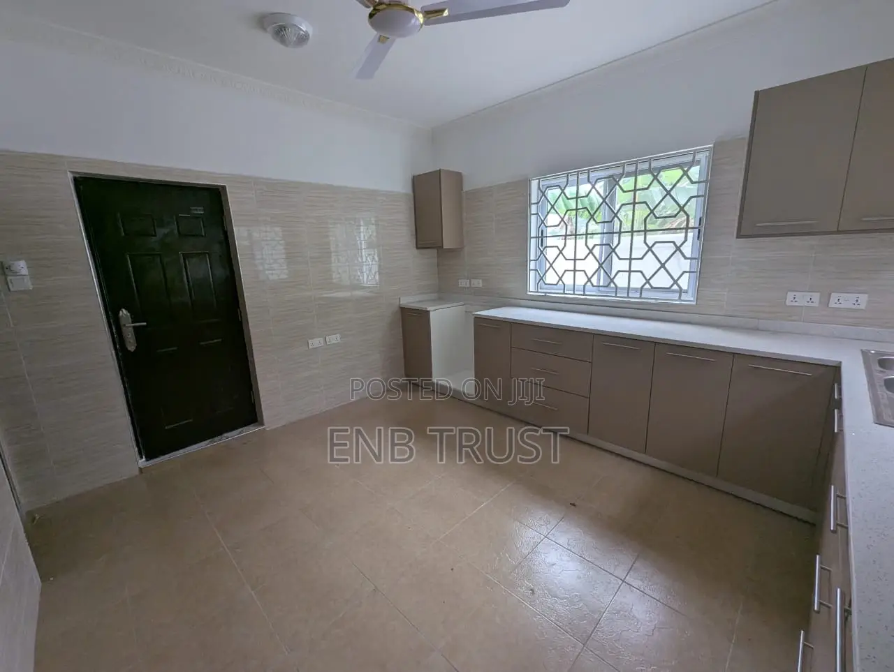 5 Bedrooms Office Space at Roman Ridge