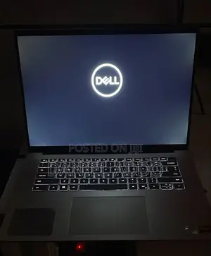 Laptop Dell Inspiron 16 5635 8GB AMD Ryzen 5 SSD 500GB