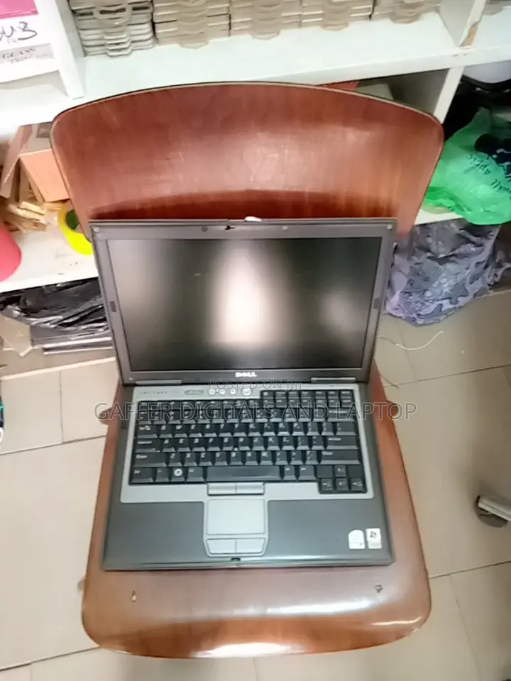 Laptop Dell Latitude E6540 3GB Intel Core 2 Duo HDD 160GB