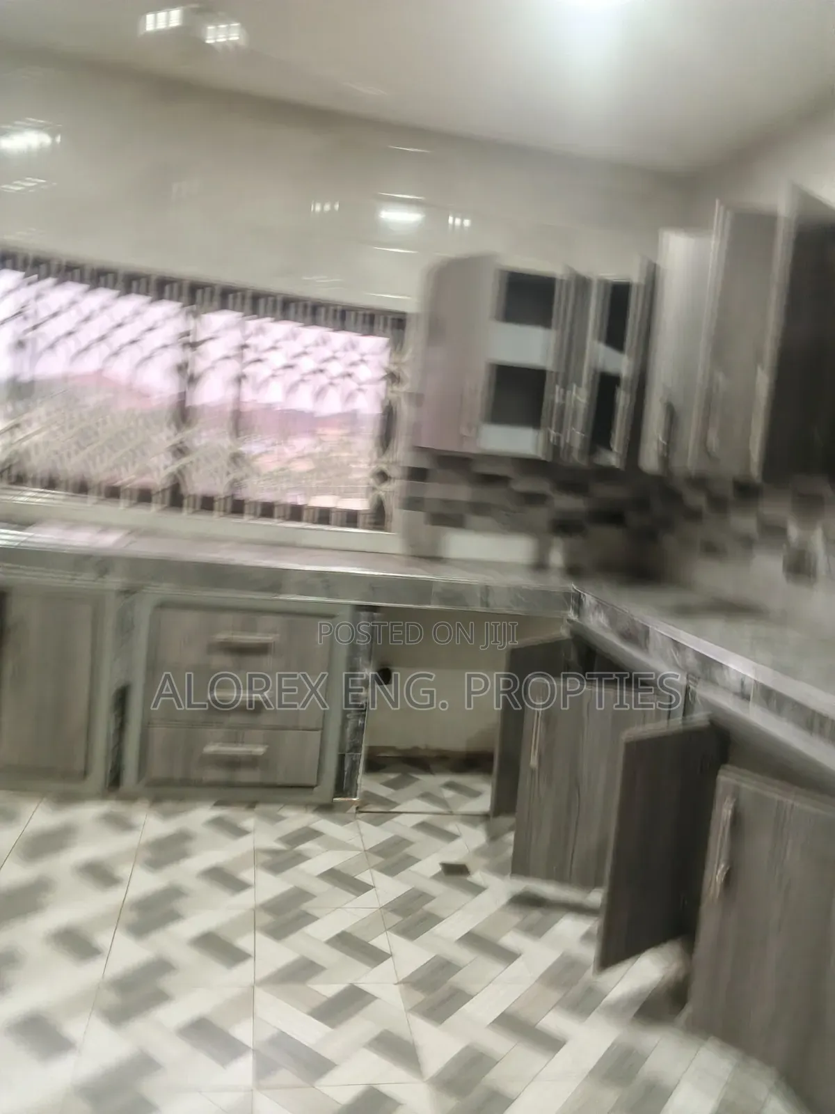 3bdrm Apartment in Executive Adenta, Frafraha for rent