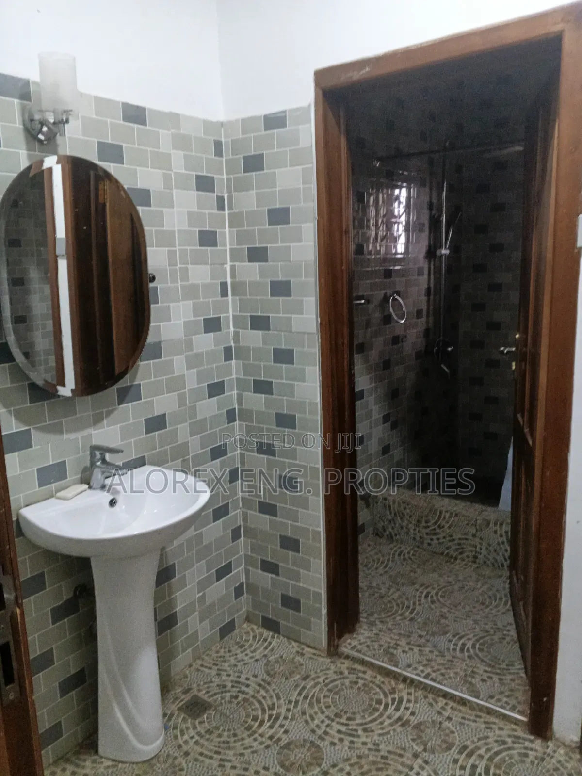 3bdrm Apartment in Executive Adenta, Frafraha for rent