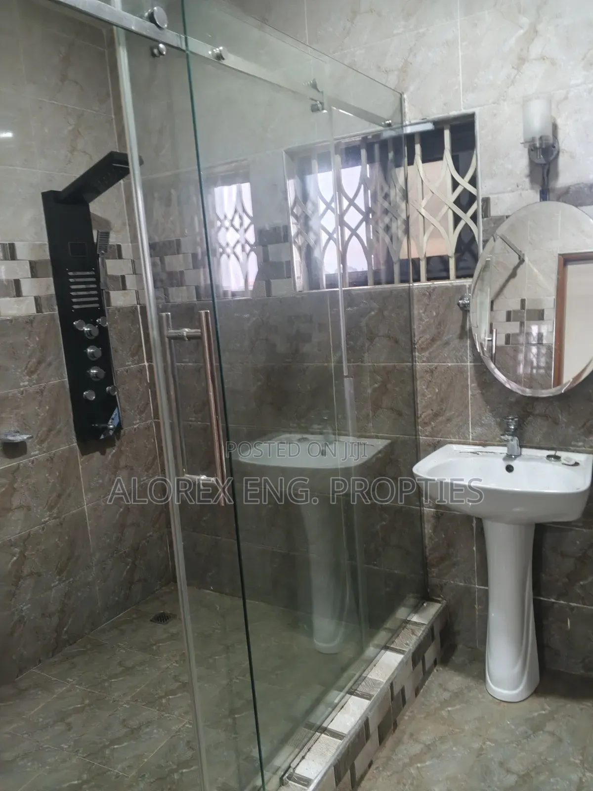 3bdrm Apartment in Executive Adenta, Frafraha for rent
