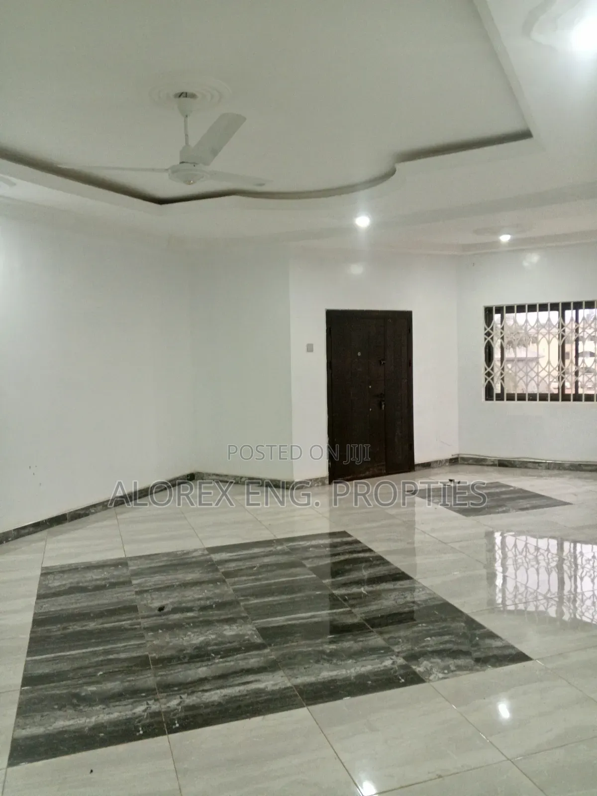 3bdrm Apartment in Executive Adenta, Frafraha for rent