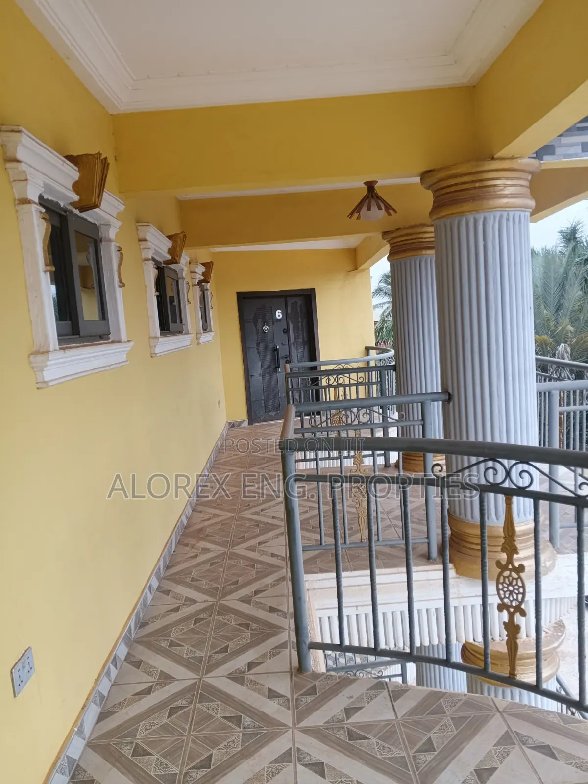 3bdrm Apartment in Executive Adenta, Frafraha for rent