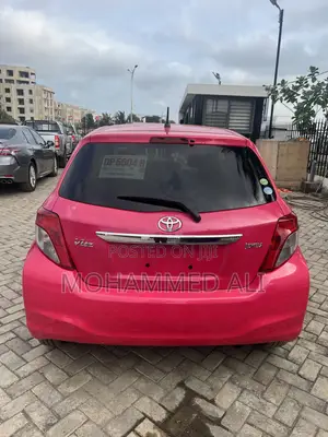 Toyota Vitz 1.3 FWD 5dr 2013 Pink