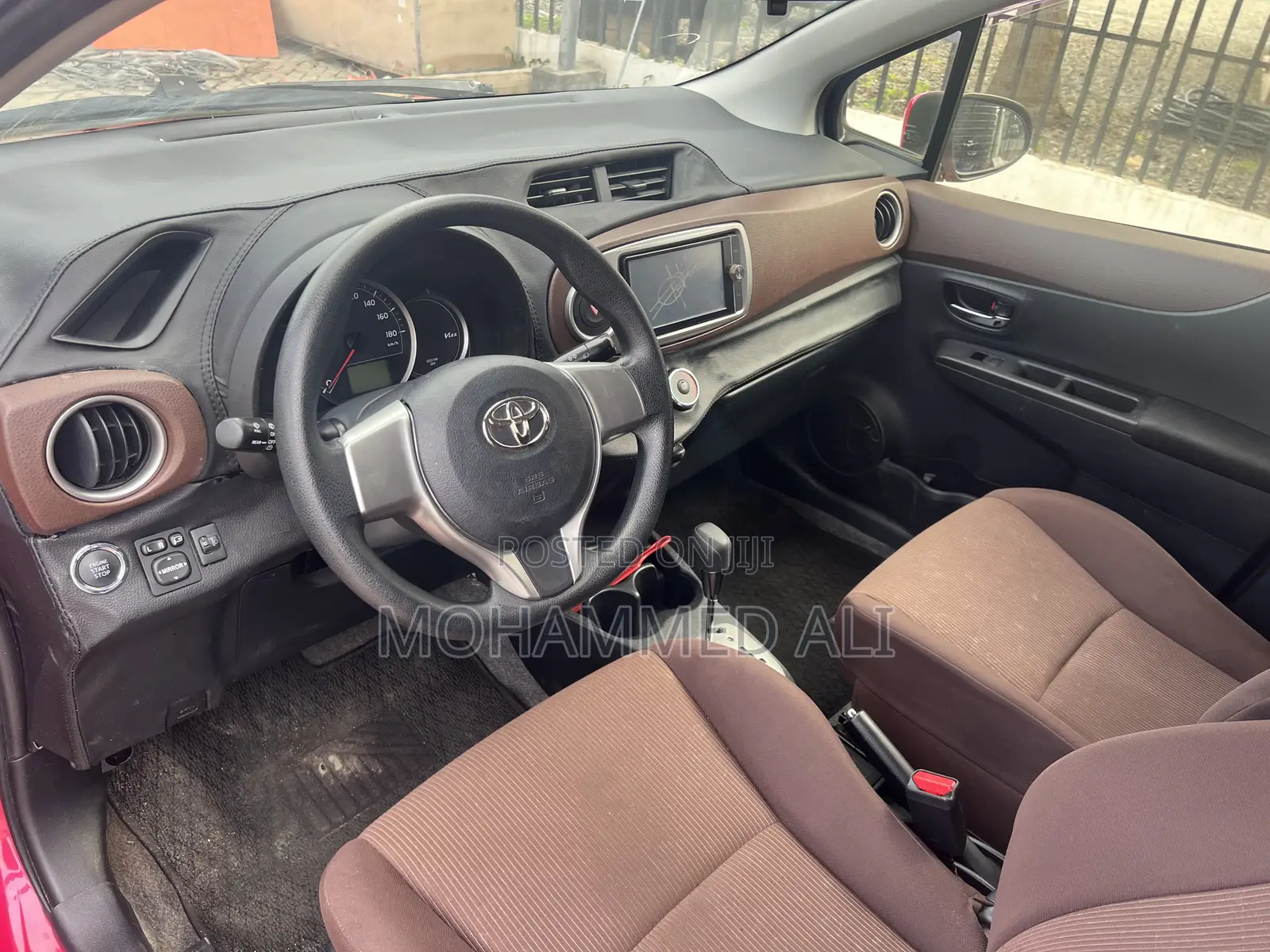 Toyota Vitz 1.3 FWD 5dr 2013 Pink