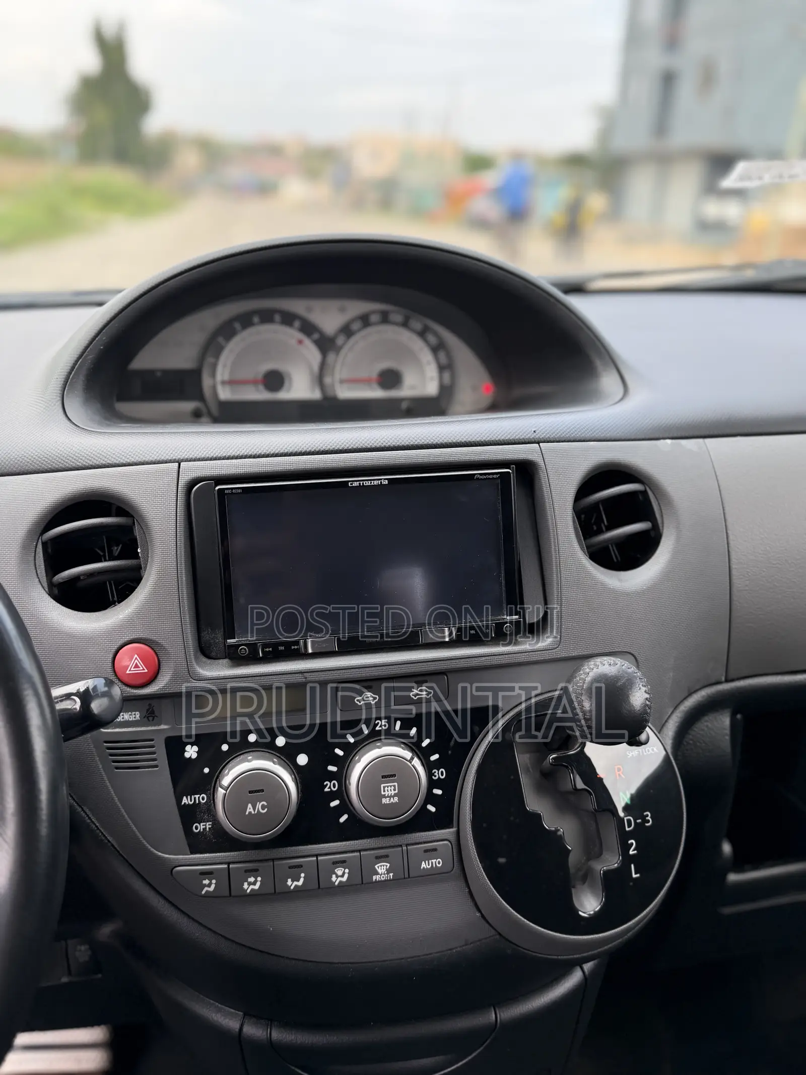 Toyota Sienta 2014 Black