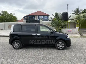 Toyota Sienta 2014 Black