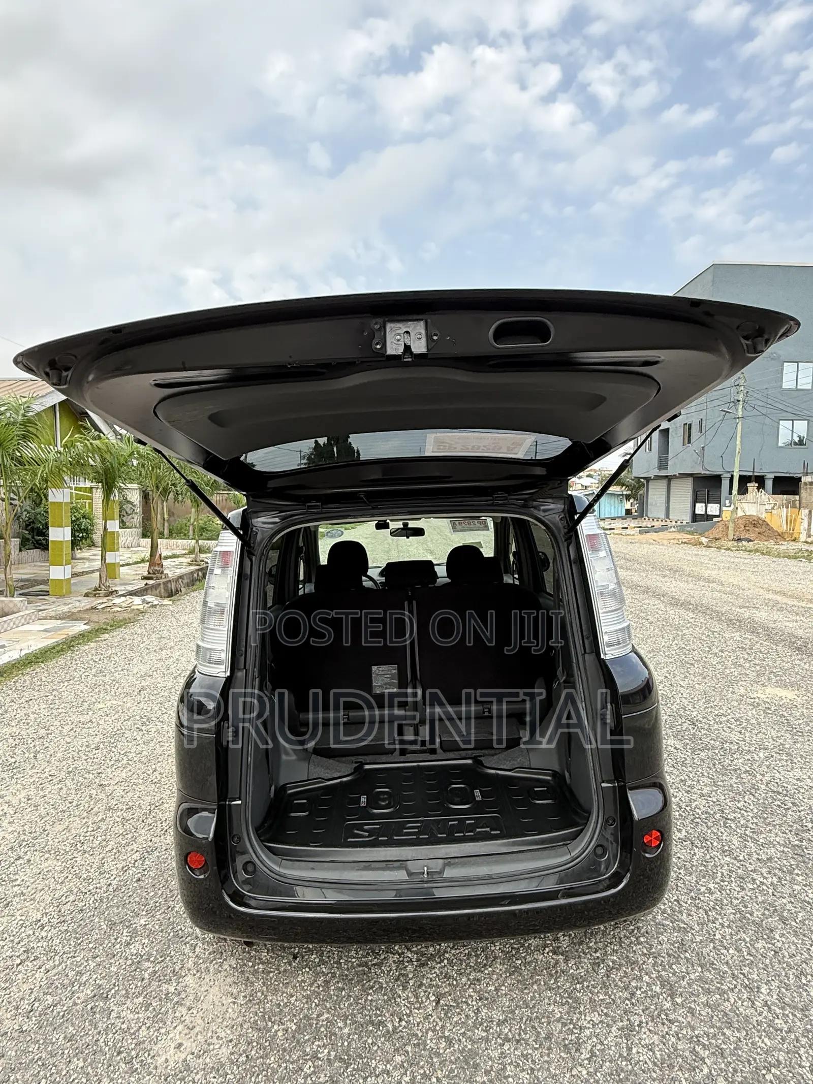 Toyota Sienta 2014 Black