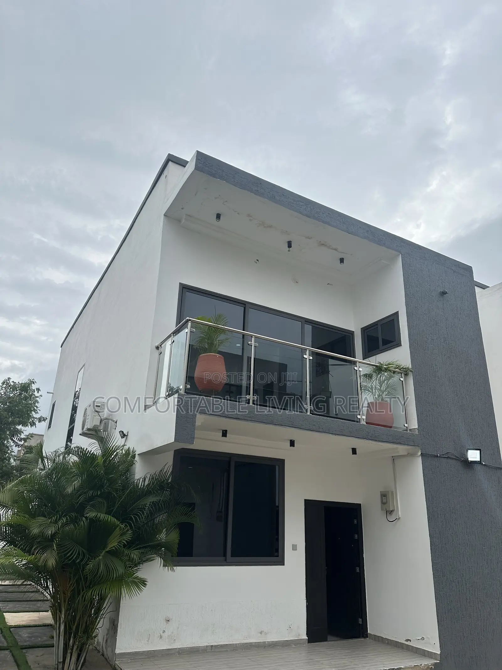 3bdrm Duplex in Oyarifa Mall Area for rent