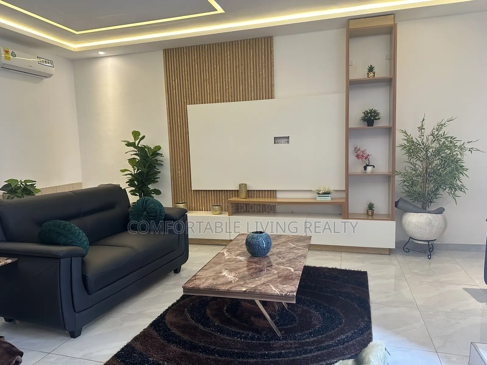 3bdrm Duplex in Oyarifa Mall Area for rent