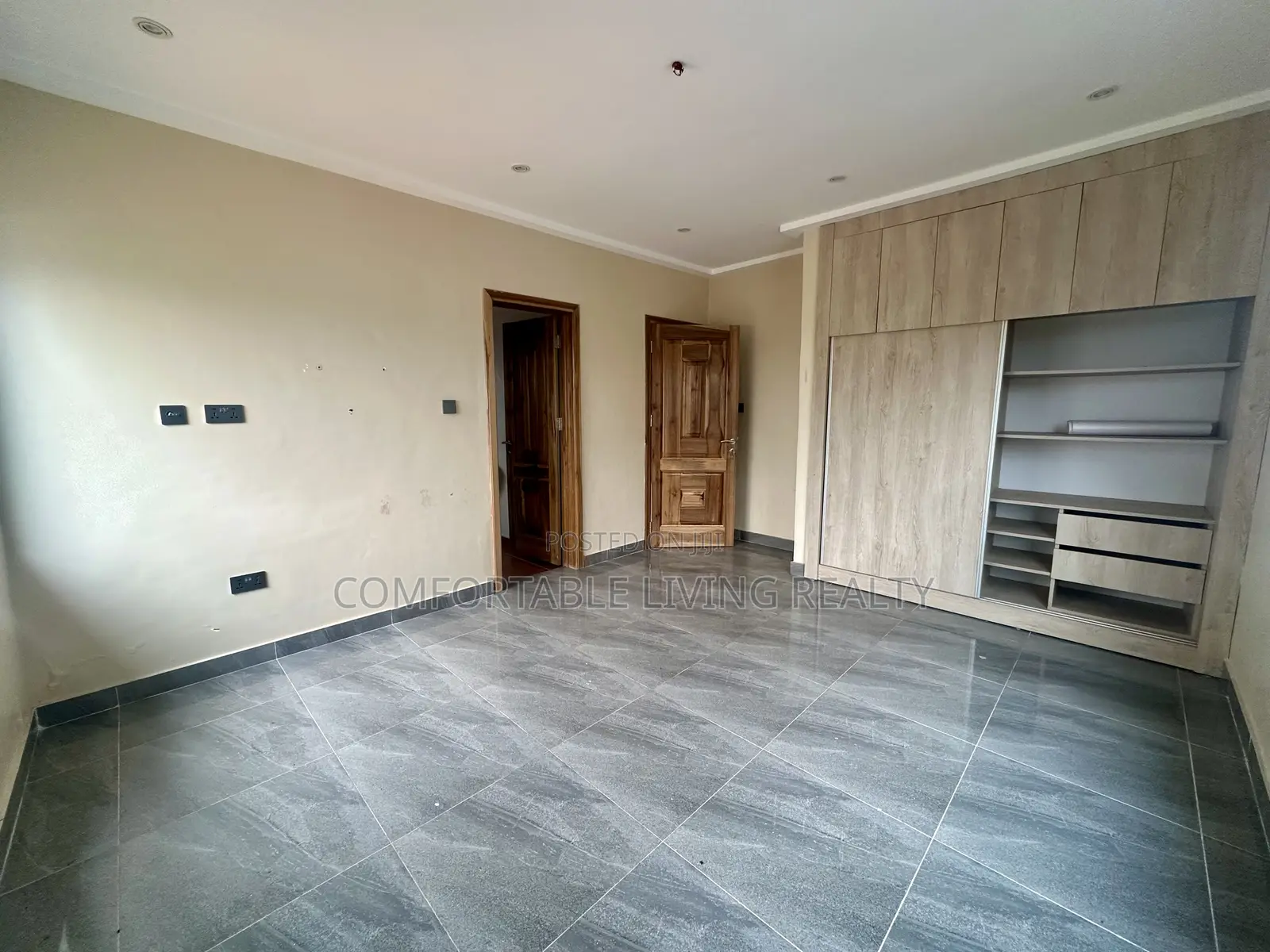 4bdrm House in Oyarifa Mall Area for rent