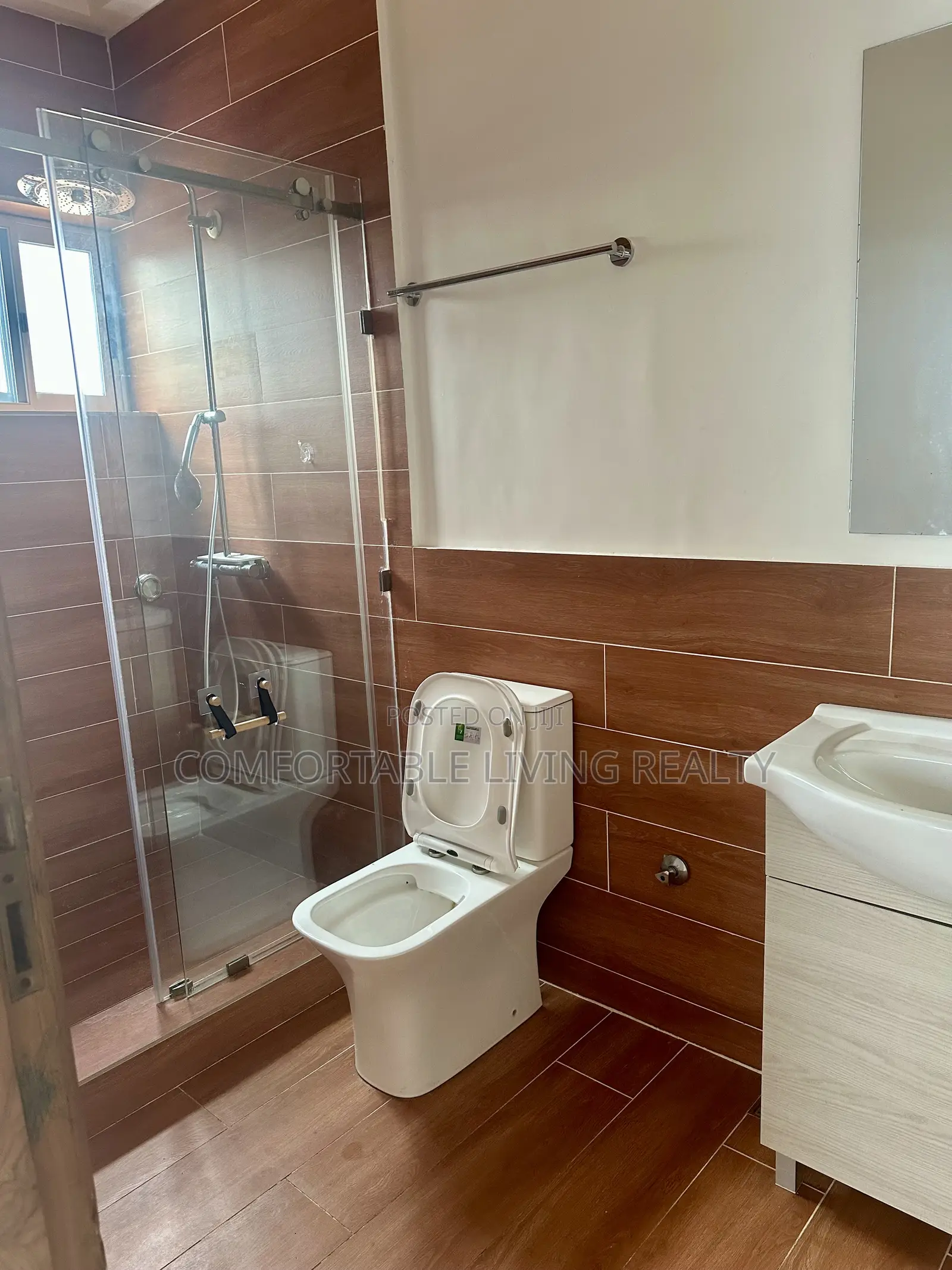 4bdrm House in Oyarifa Mall Area for rent