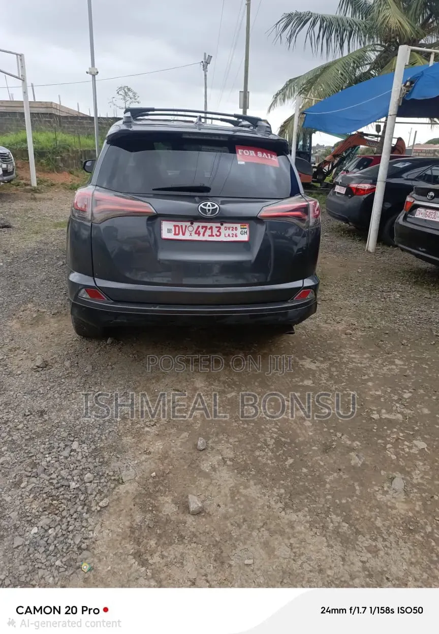 Toyota RAV4 2017 Gray