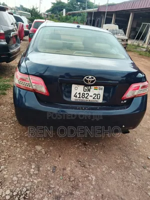 Toyota Camry 2010 Blue