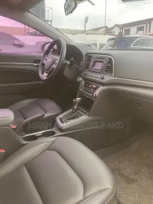 Hyundai Avante 2018 White