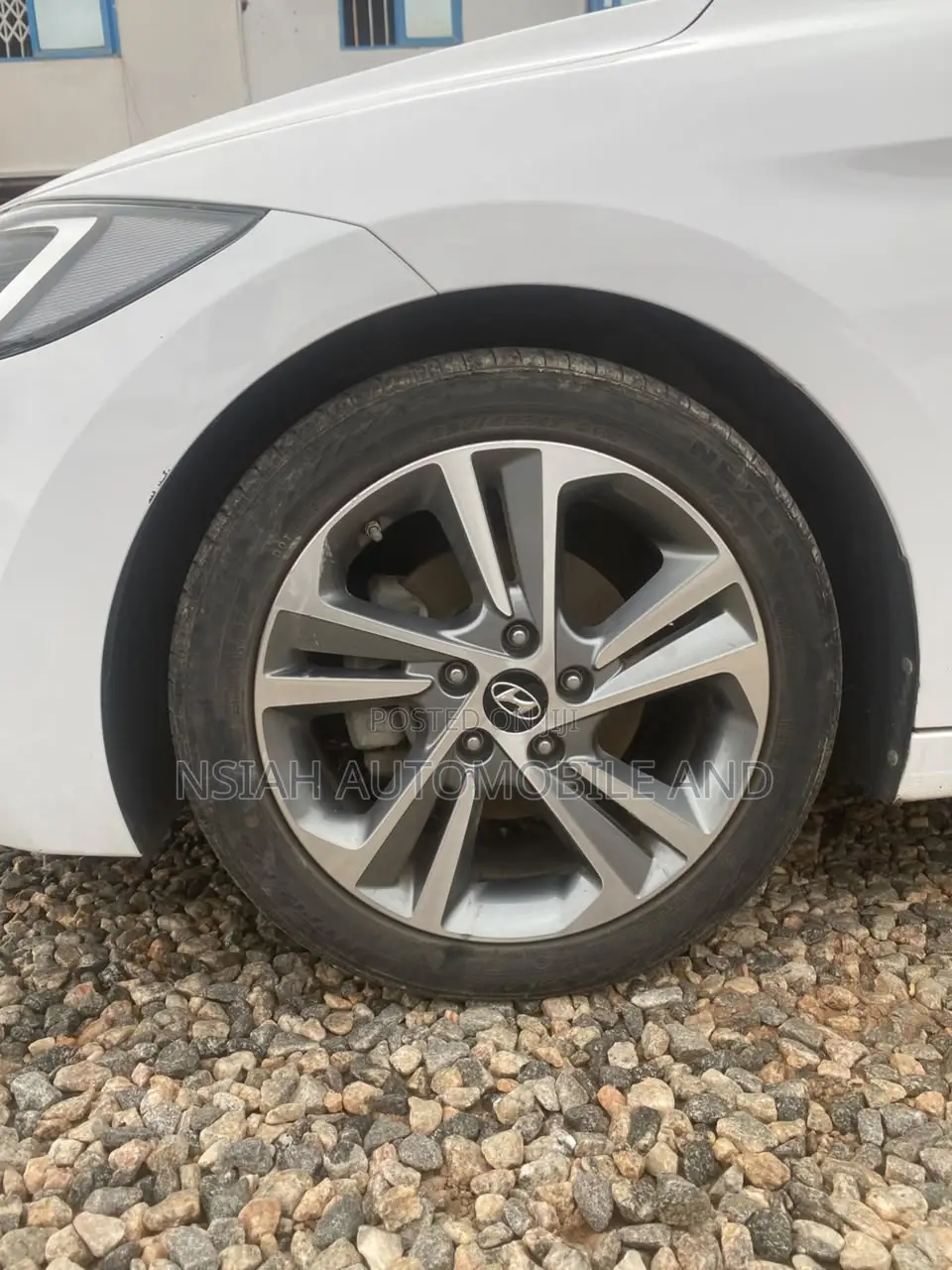 Hyundai Avante 2018 White