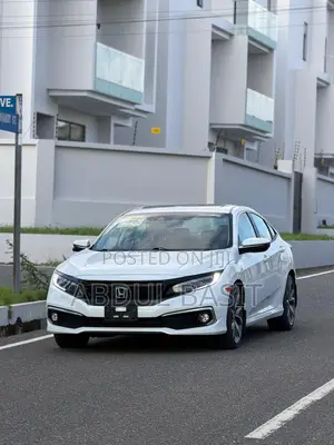 Honda Civic Touring Sedan 2019 White