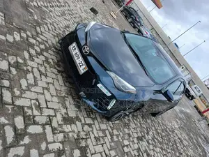 Toyota Corolla 2017 Green