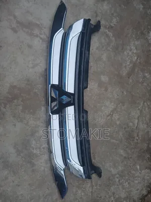 16 to 19 Mitsubishi Outlander Front Upper Grille