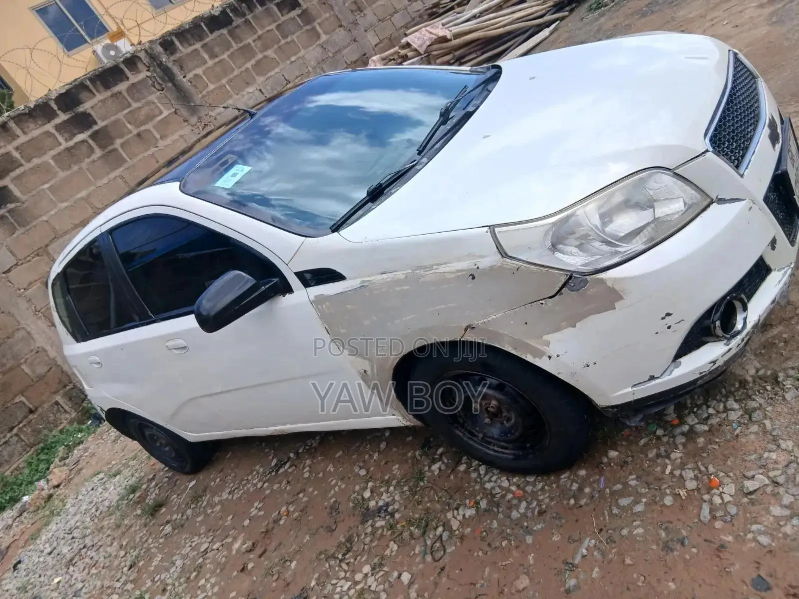 Chevrolet Aveo 2011 White