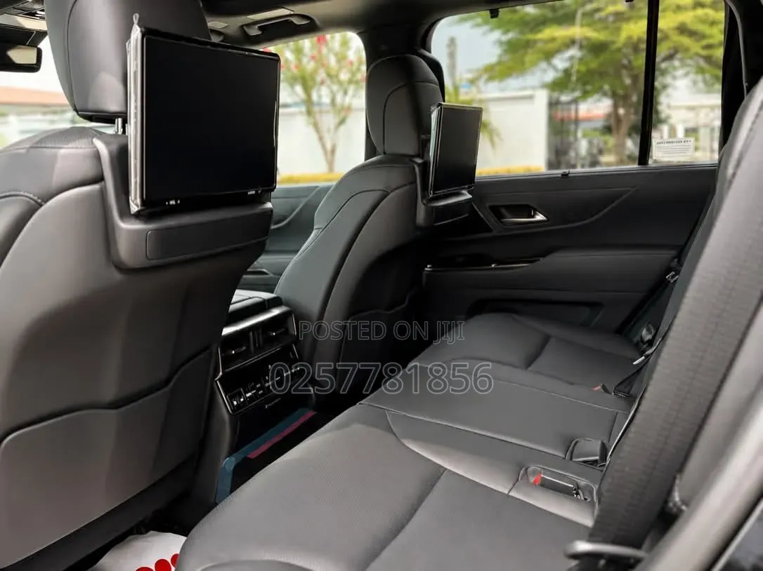 New Lexus LX 2025 Black
