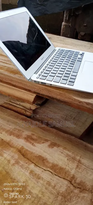 Laptop Apple MacBook Air 4GB Intel Core i7 SSD 128GB