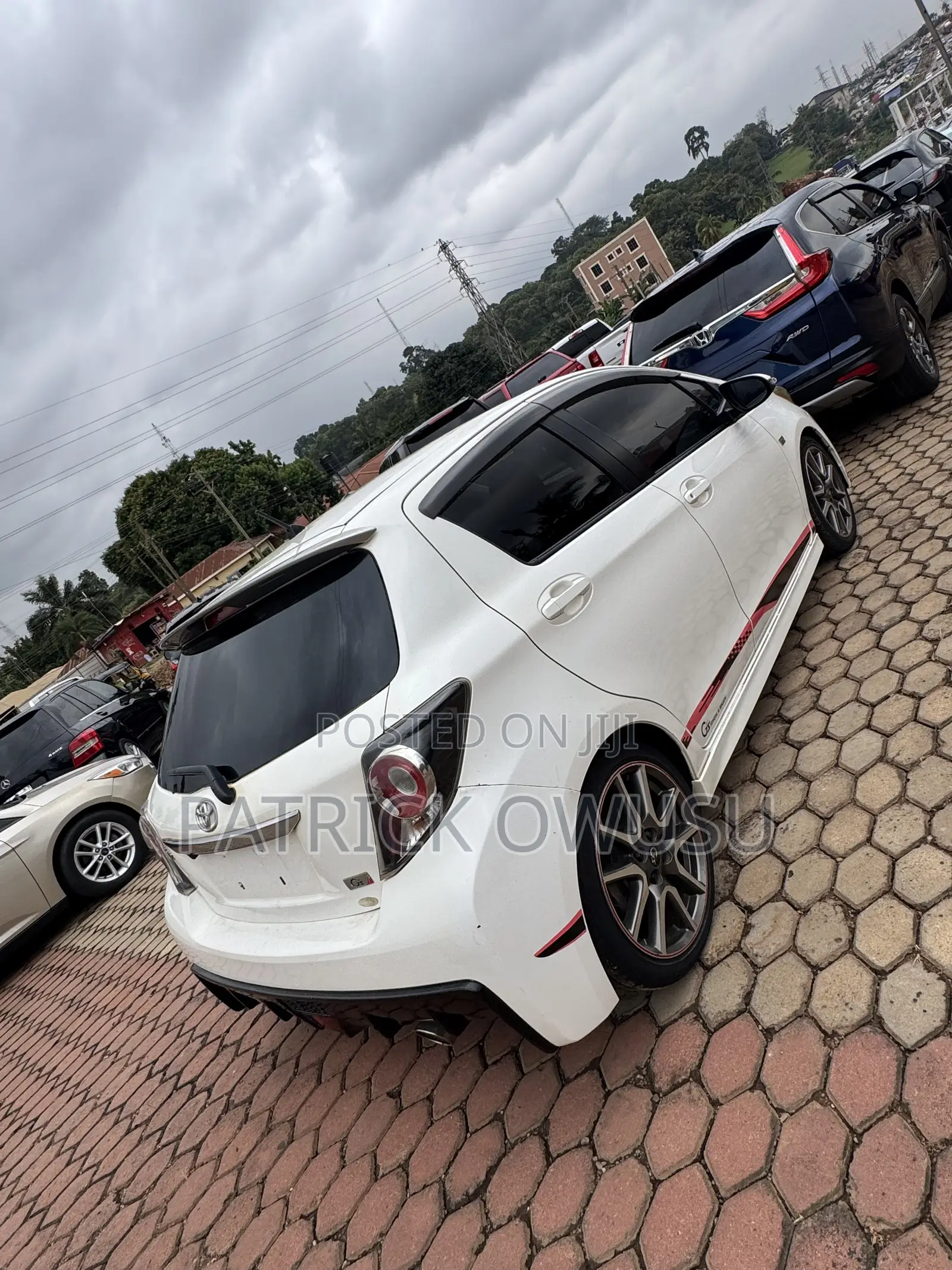 Toyota Vitz 2012 White