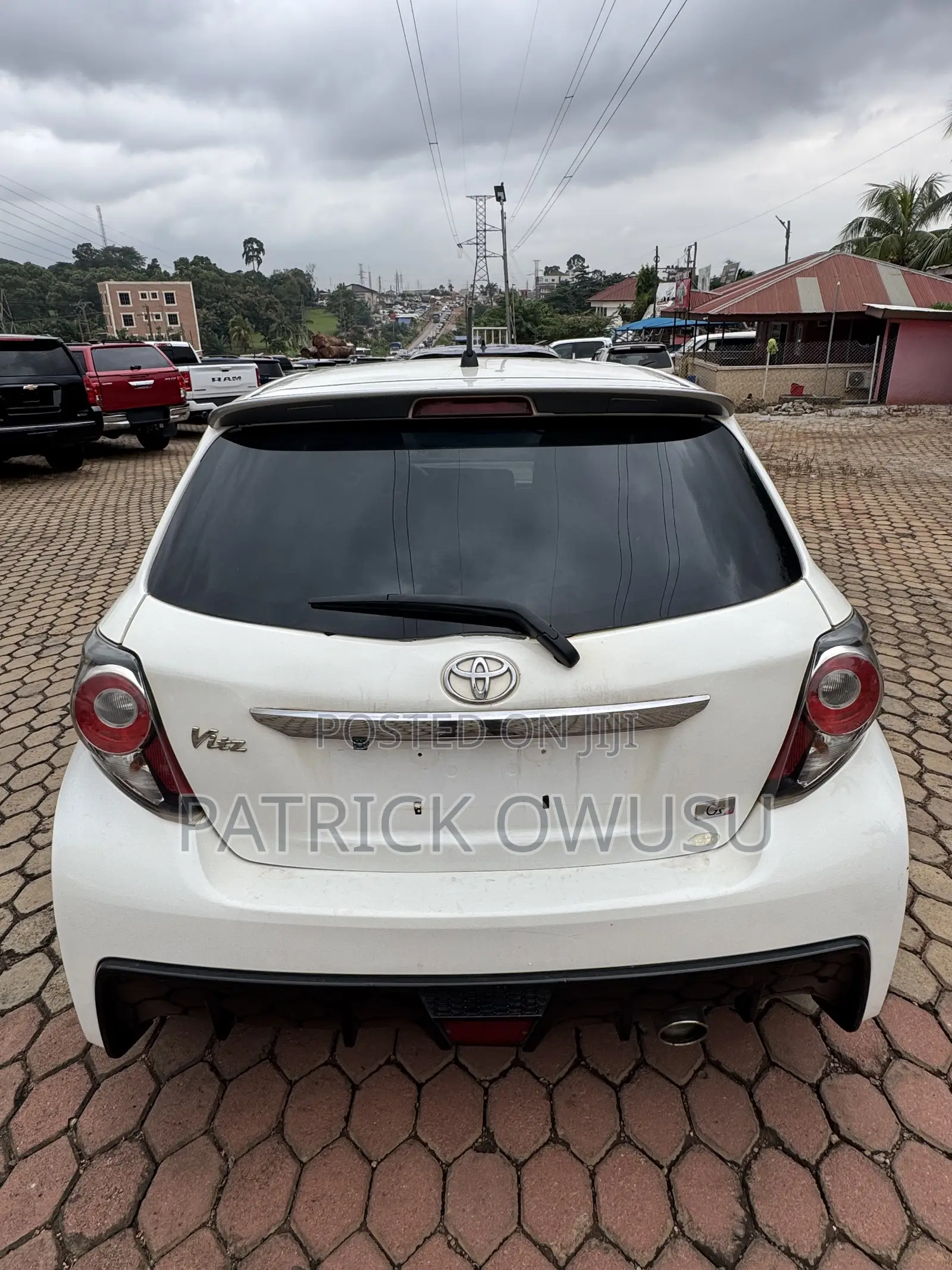 Toyota Vitz 2012 White
