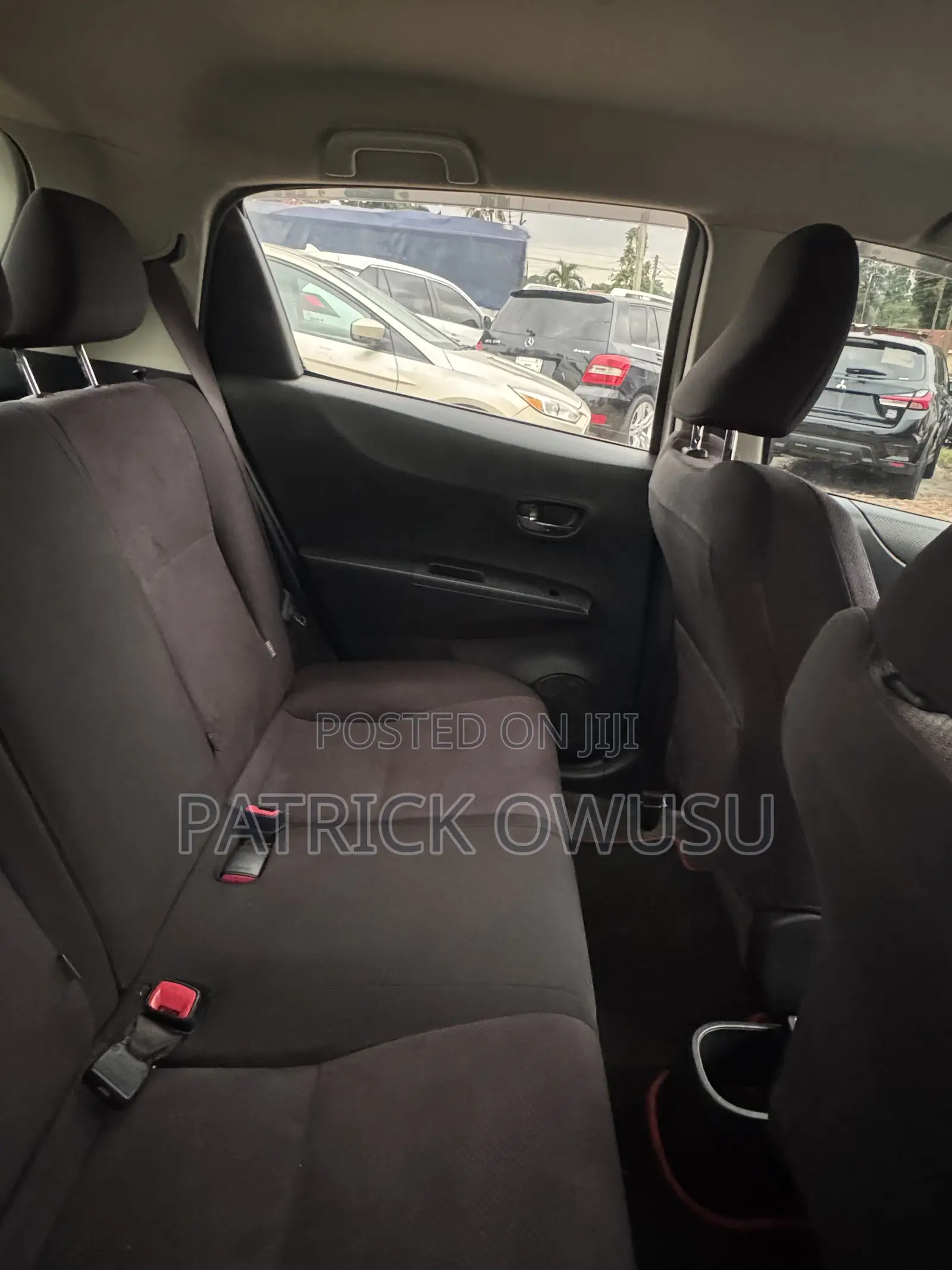 Toyota Vitz 2012 White