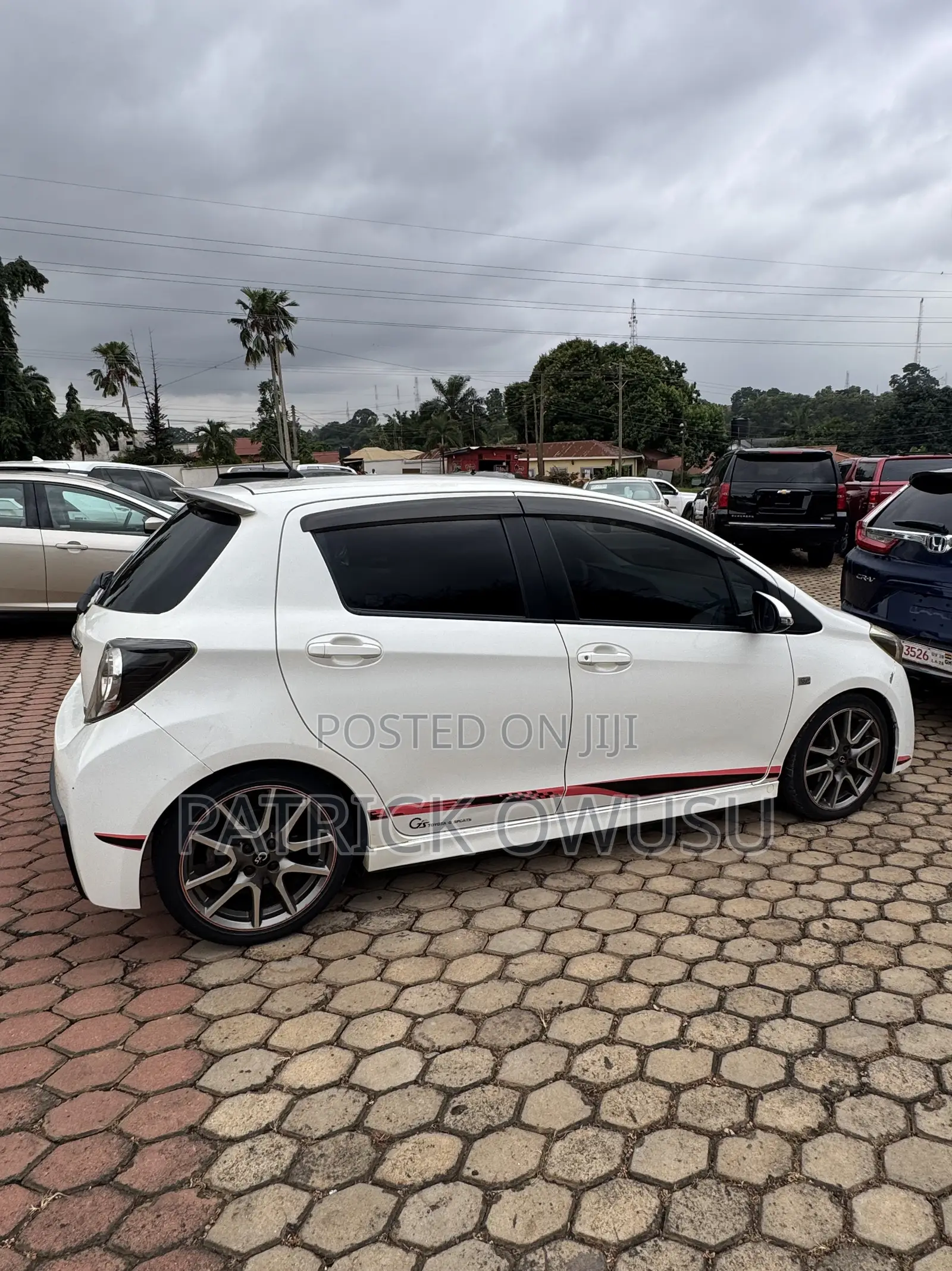 Toyota Vitz 2012 White