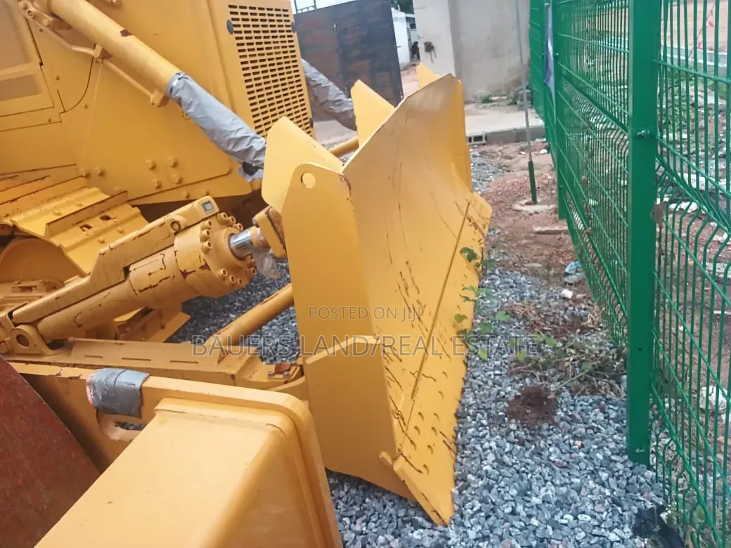 Haitui Hd22, a 220 HP Hydraulic Crawler Bulldozer