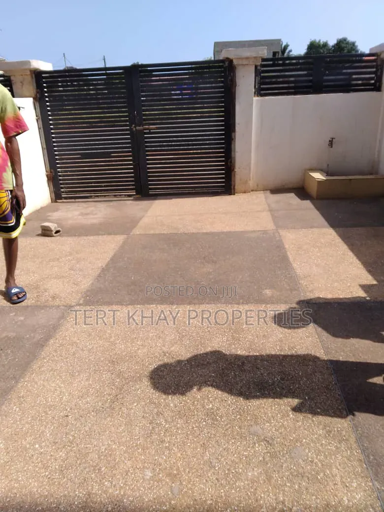 1bdrm Apartment in Okpoi Goono, Manet Junction for rent