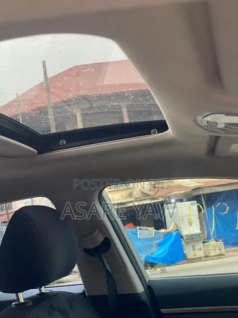Hyundai Elantra 2017 Silver
