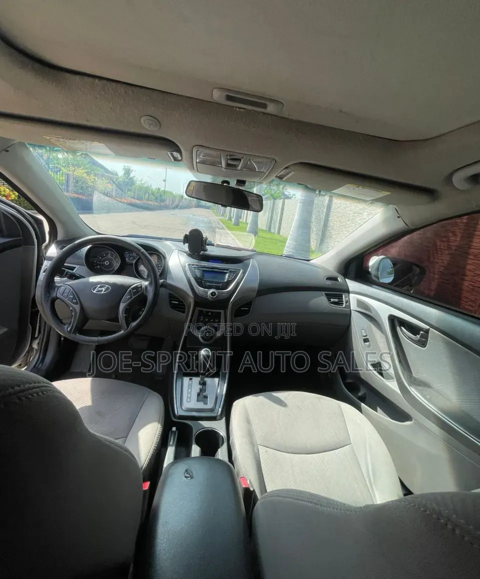 Hyundai Elantra 2013 Silver