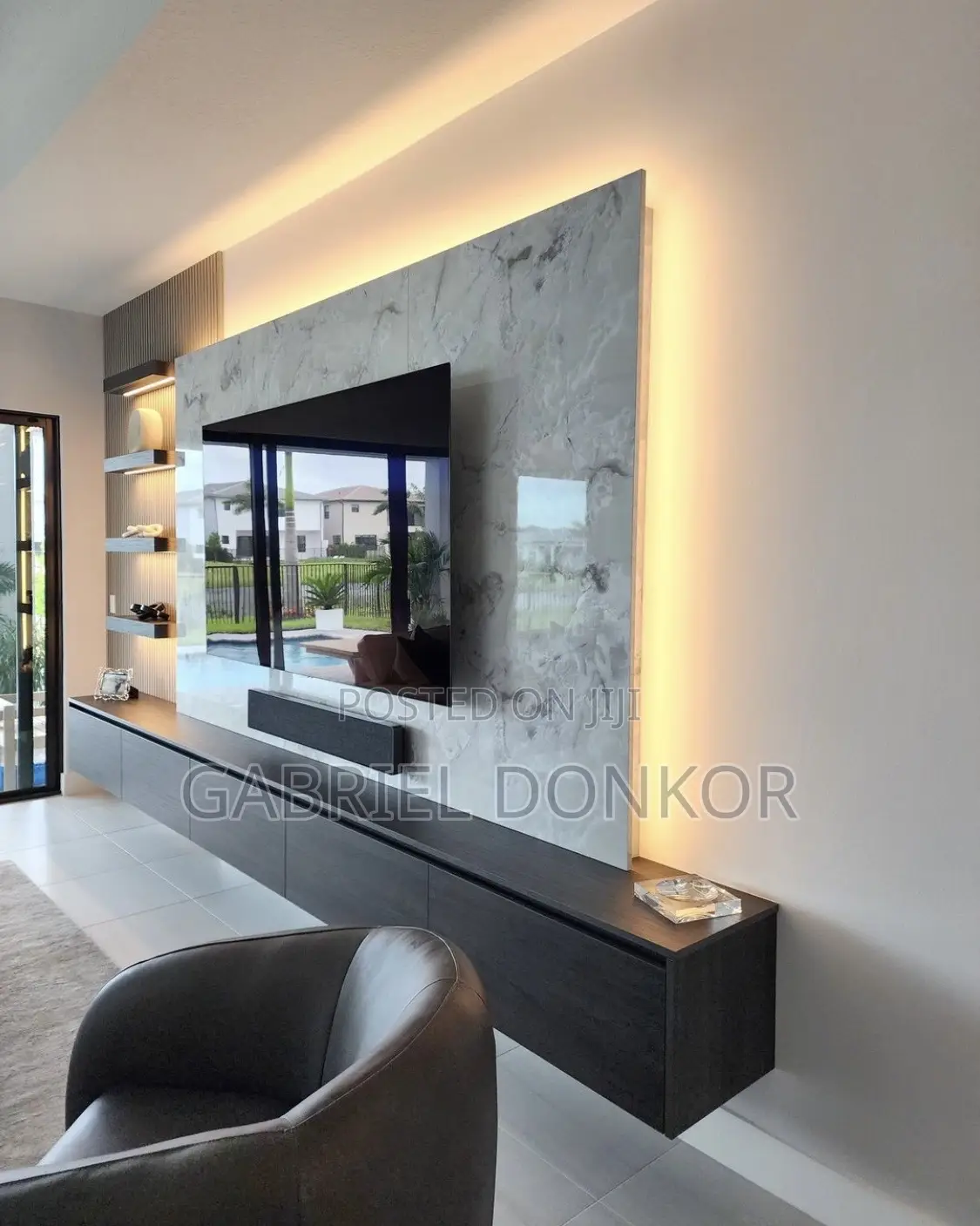 Executive TV Unit