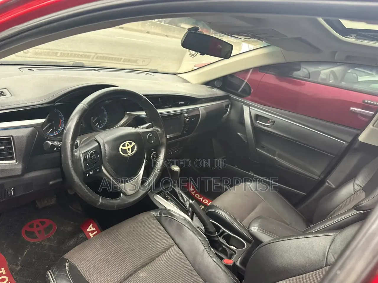 Toyota Corolla 2015 Red