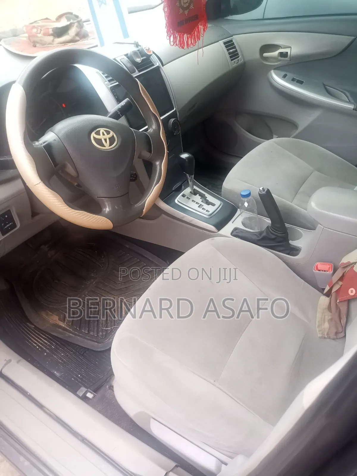 Toyota Corolla 2010 Gray