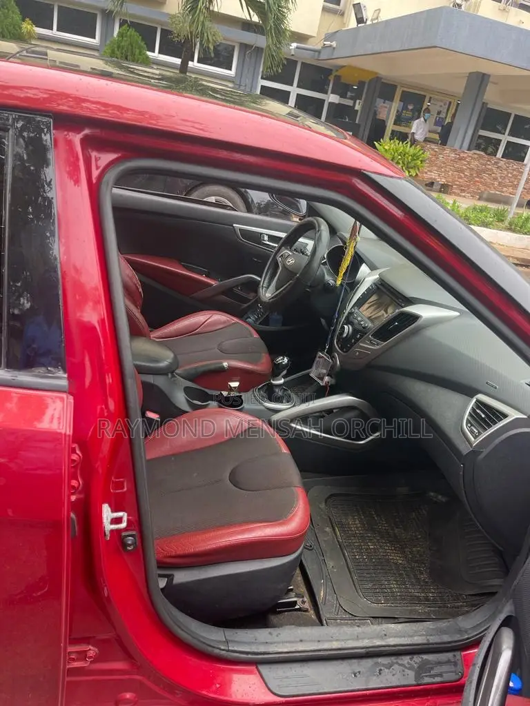 Hyundai Veloster Automatic 2012 Red