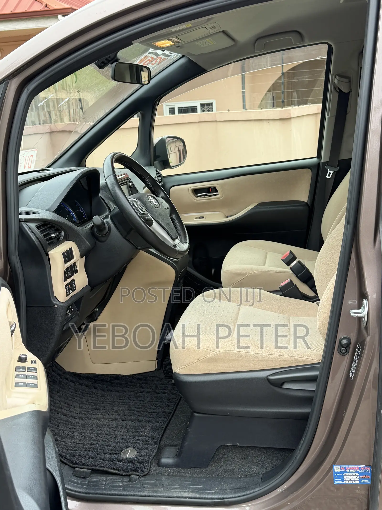Toyota Voxy 2014 Gray