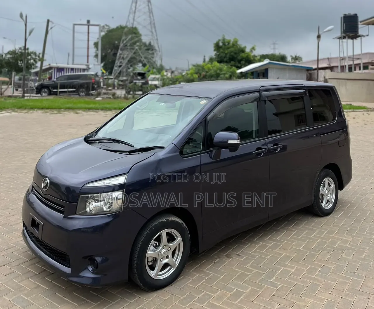 Toyota Voxy 2012 Purple