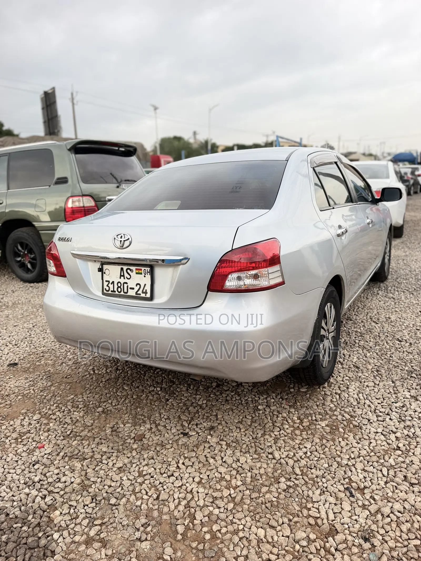 Toyota Belta 2010 Silver