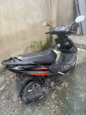 Suzuki GSR 2017 Black