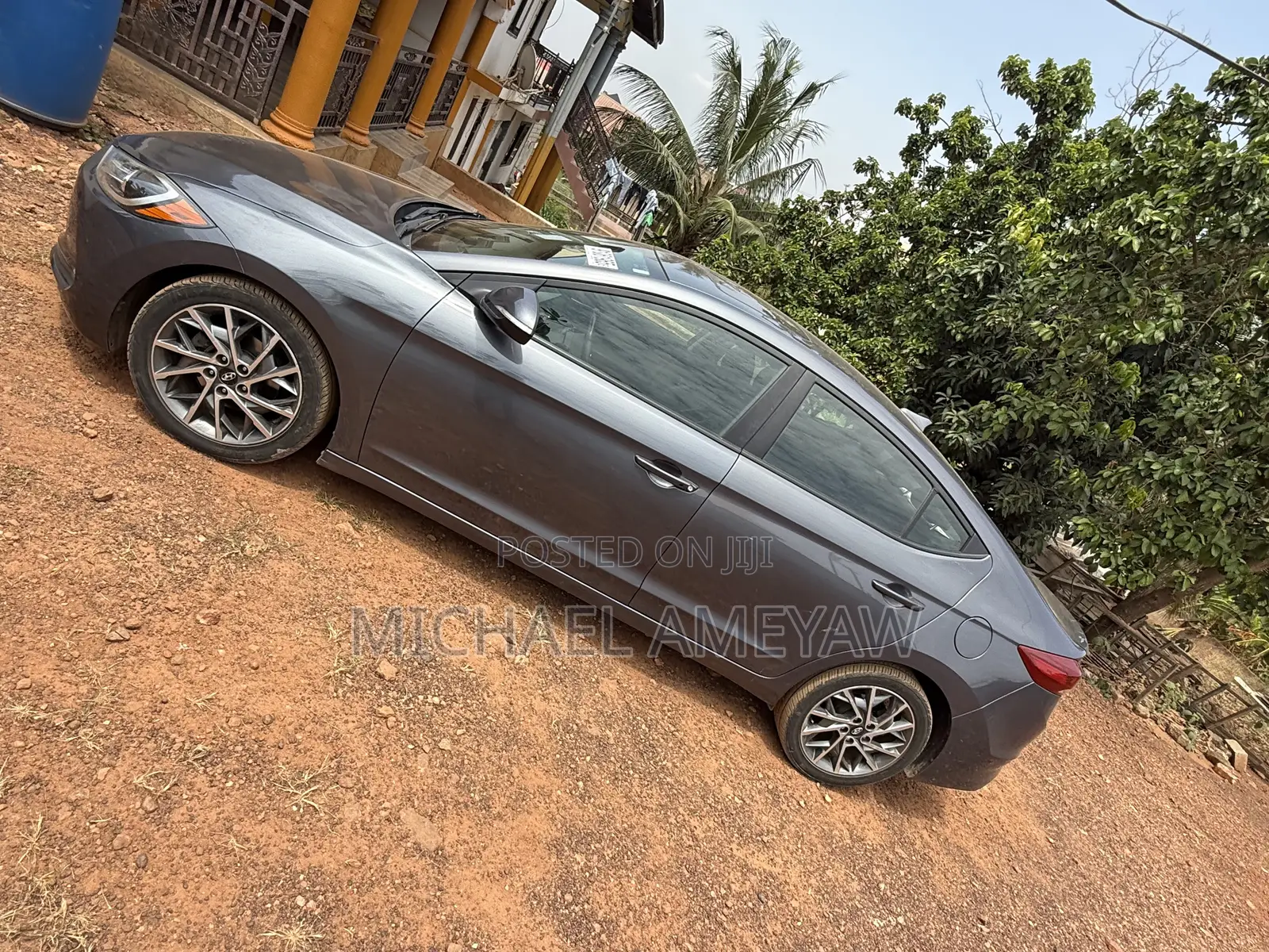 Hyundai Elantra Limited Sedan FWD (2.0L 4cyl 6A) 2017