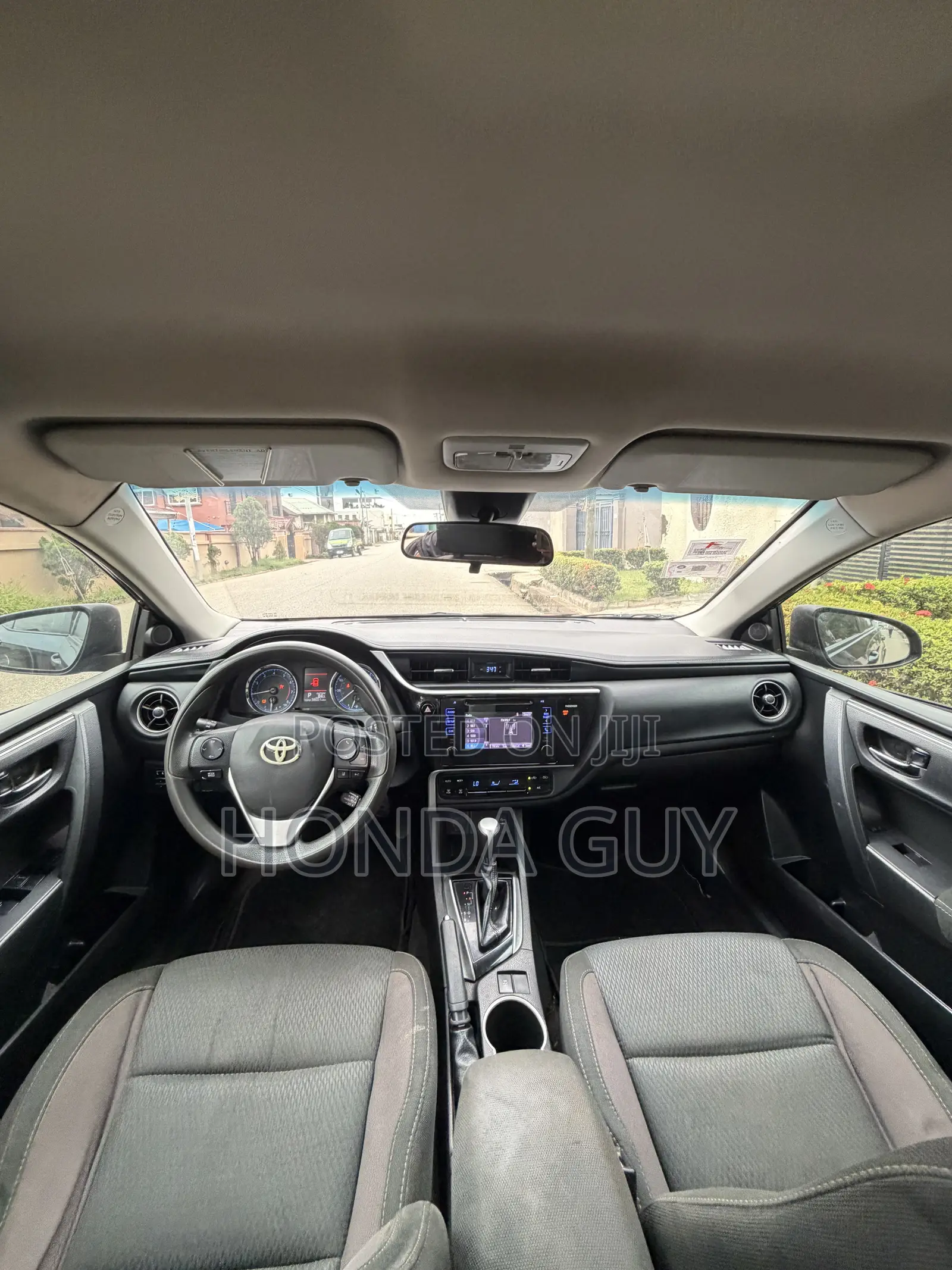 Toyota Corolla LE ECO 4dr Sedan (1.8L 4cyl CVT) 2017 Black