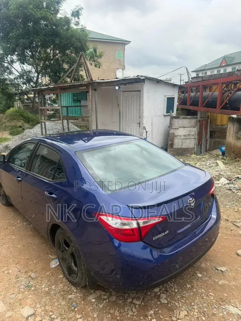 Toyota Corolla 2017 Blue