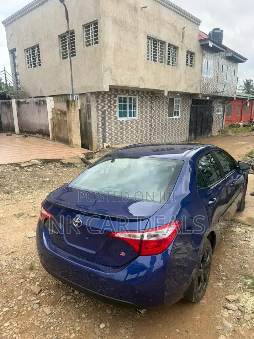 Toyota Corolla 2017 Blue