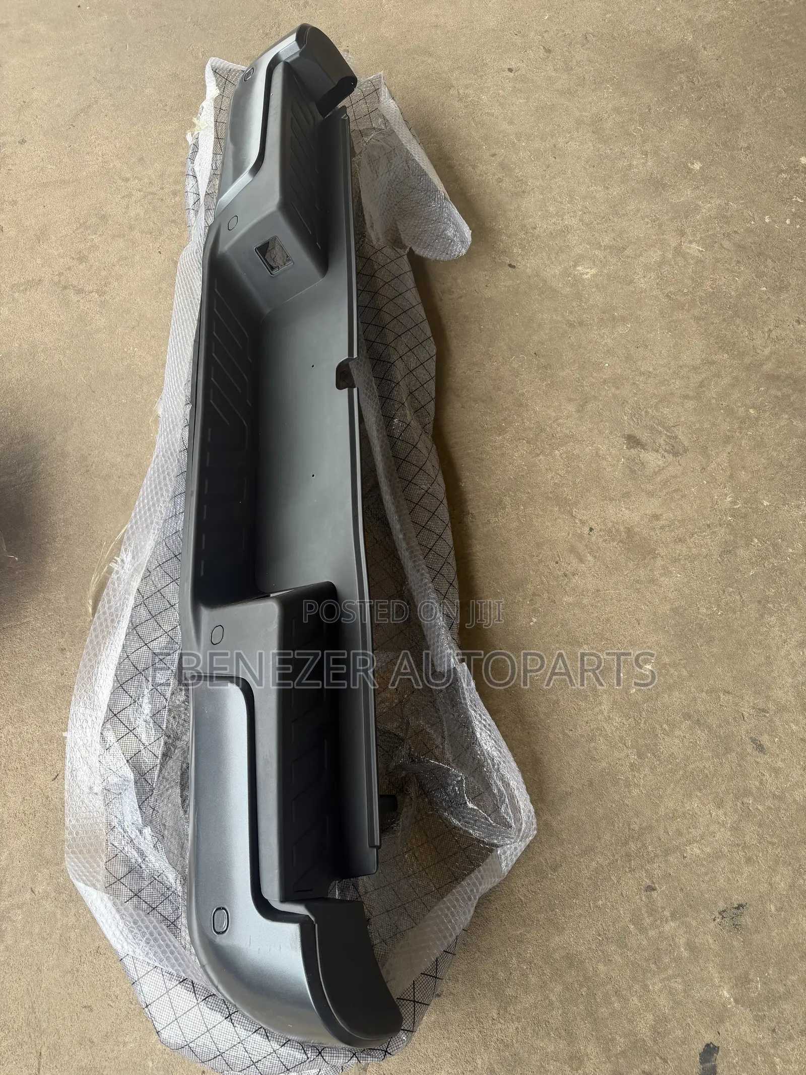 Nissan Navara Np300 Rear Back Bumper 2022 2023 2024 2025 2026