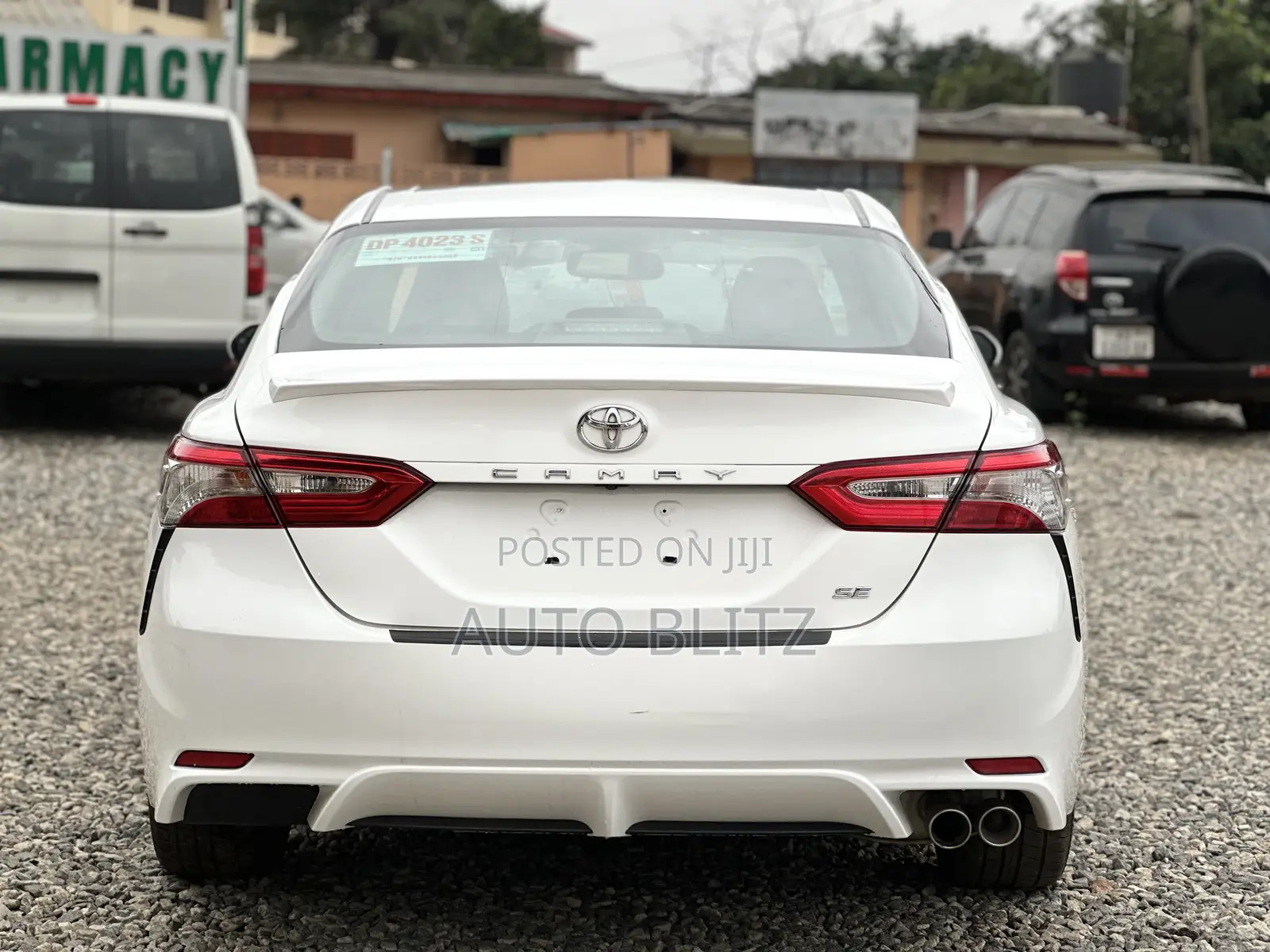 Toyota Camry 2018 White