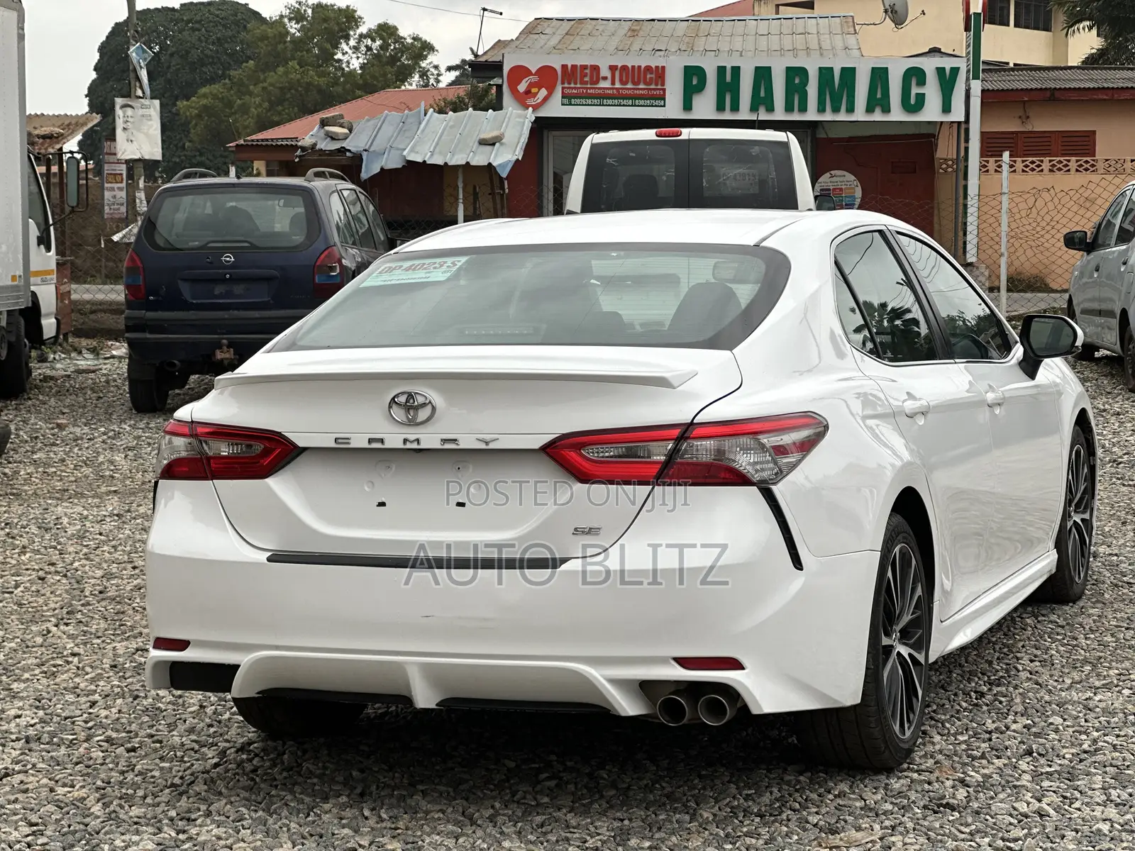 Toyota Camry 2018 White
